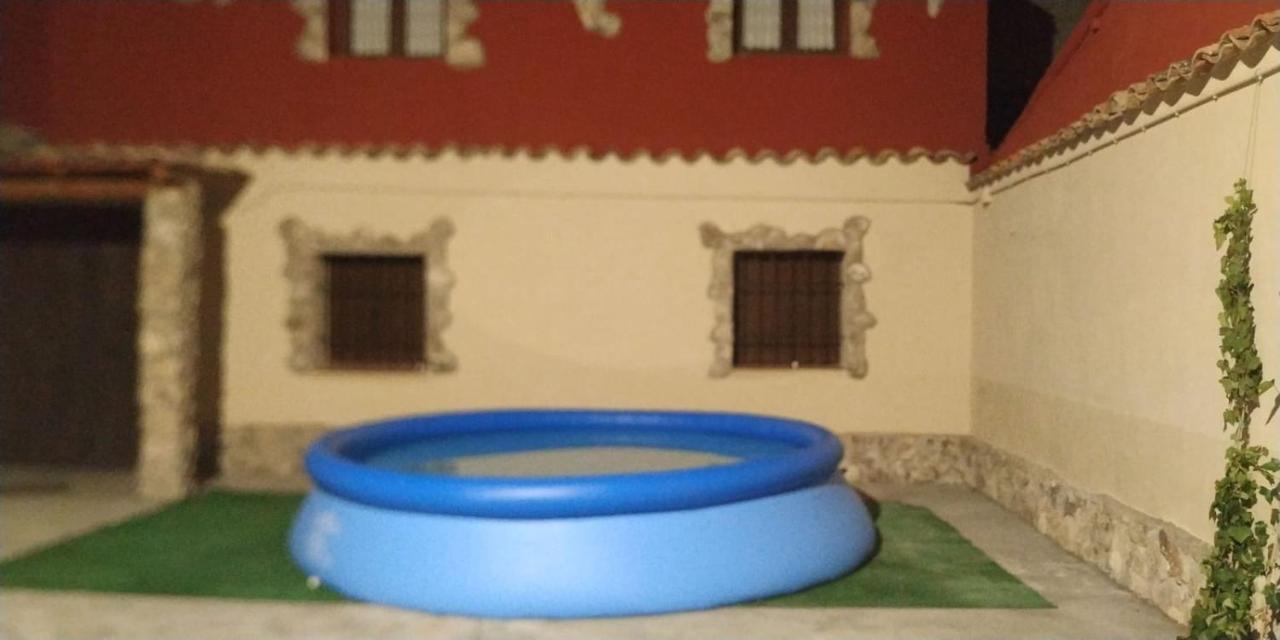 Casas La Muralla De Bodegas Marcos Peñafiel Exterior foto